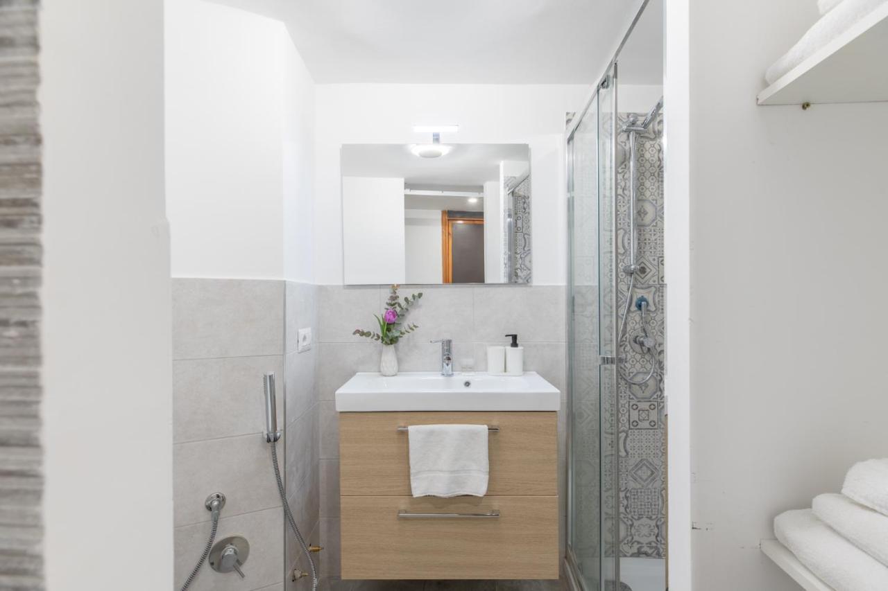 Comfy Studio X2 - Trastevere District! ローマ エクステリア 写真